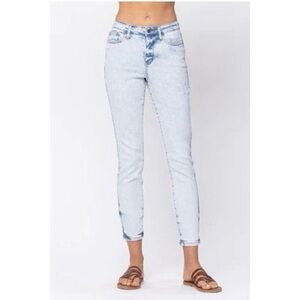Judy blue acid wash Jeans size 16w broken zipper